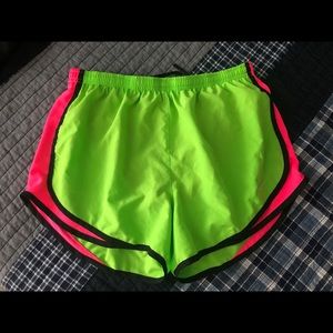 Nike dry fit shorts size L